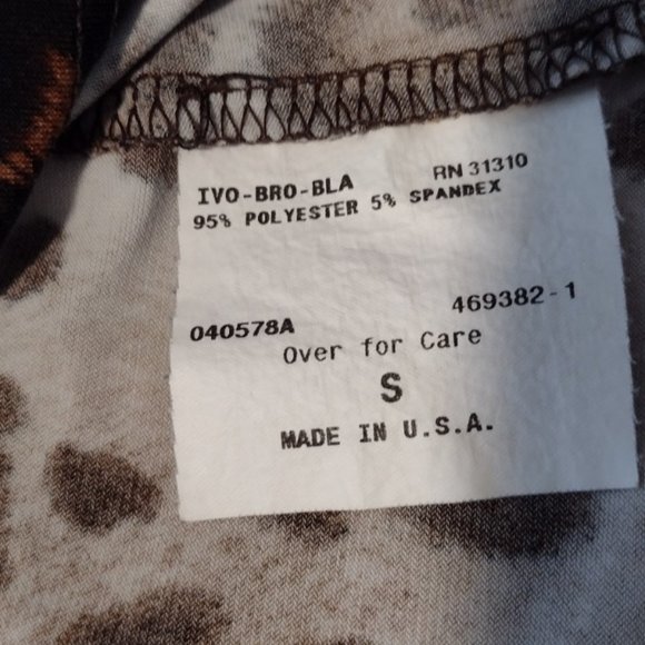 AGB Front Ruffled Animal Print Ladies Blouse - Picture 8 of 9